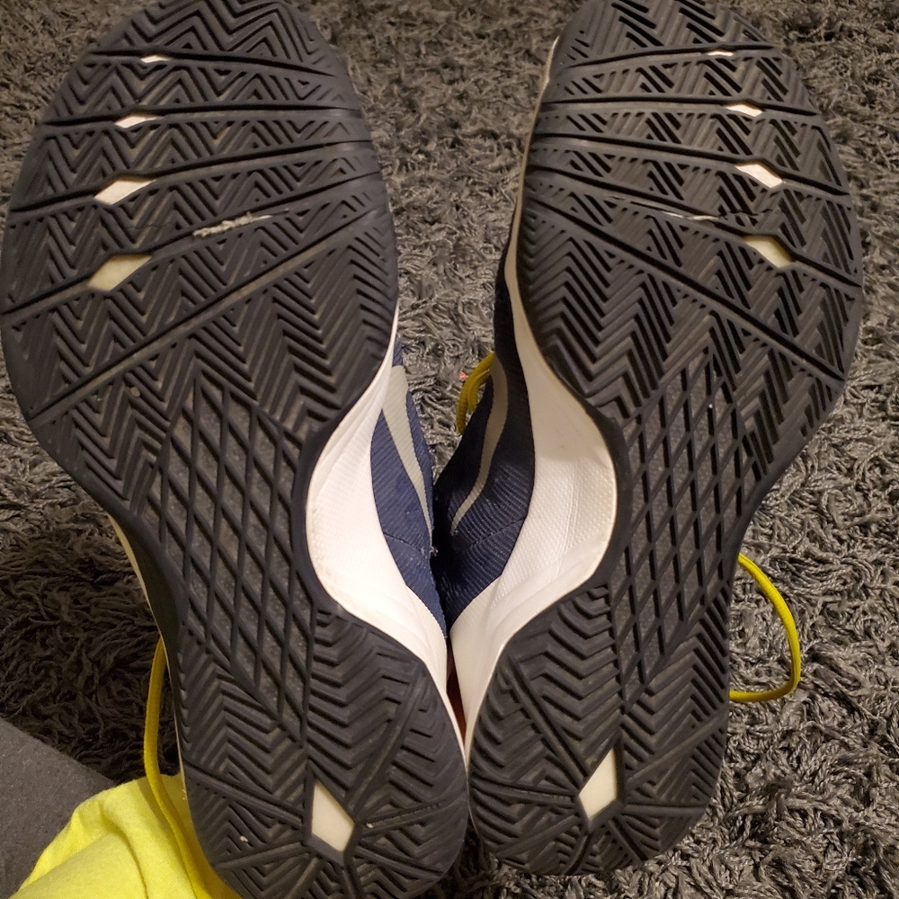 Nike Hyperdunks - image 6